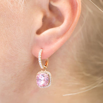 Antialerģiski auskari transformeri ar kvadrāta formas kristālu