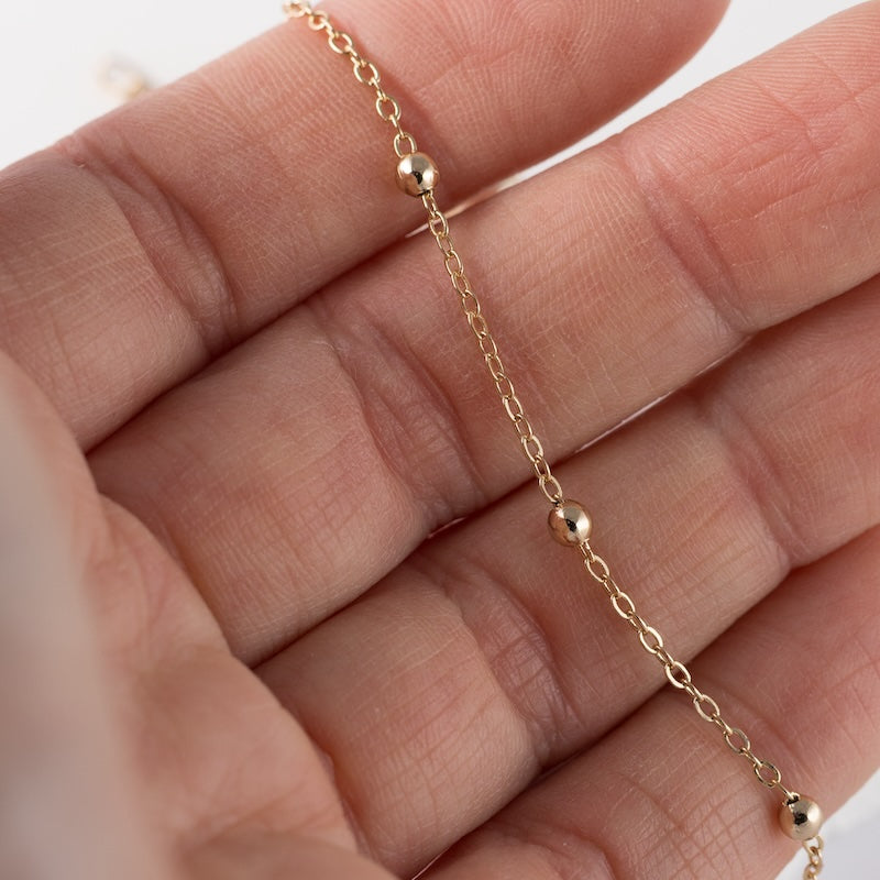 mitrumizturīga kājas ķēdīte