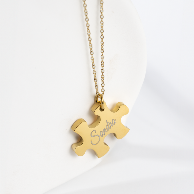 Kaklarota ar personalizētu puzles kulonu ar gravējumu