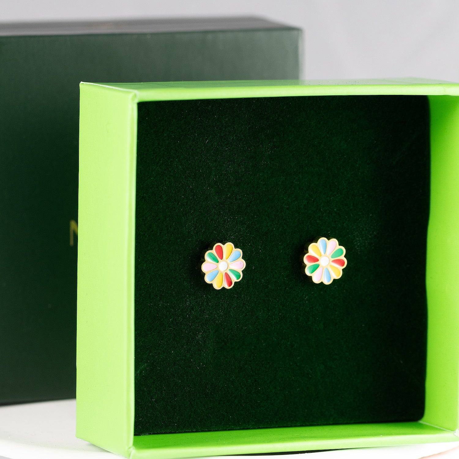 Antialerģiski bērnu nagliņauskari ziediņi