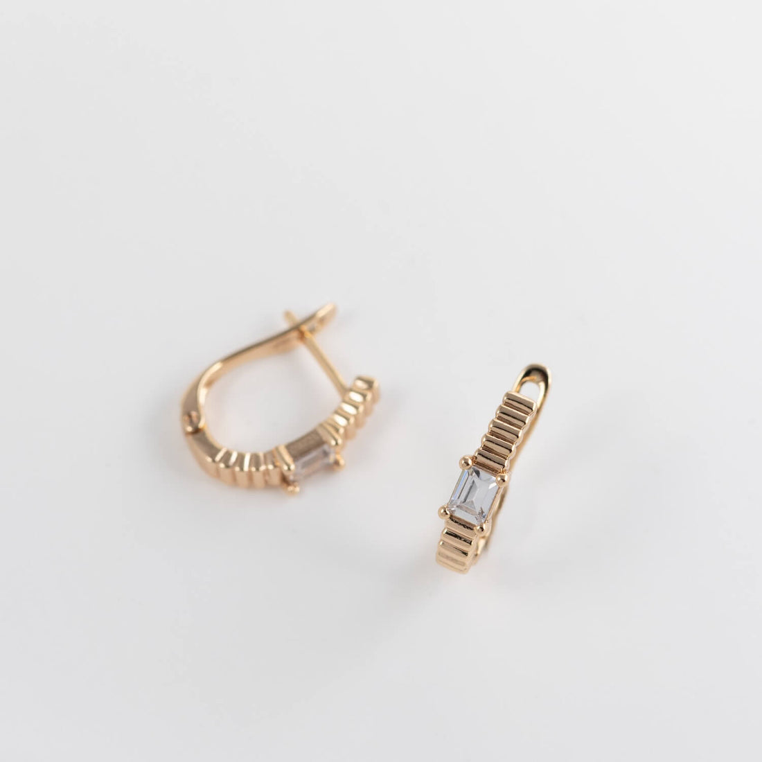 Antialerģiskie kristālu auskari 'DITA'