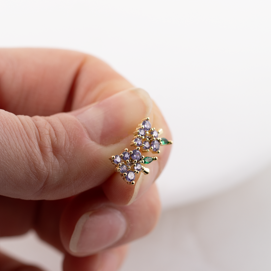 Antialerģiski bērnu nagliņauskari 'VĪNOGA'