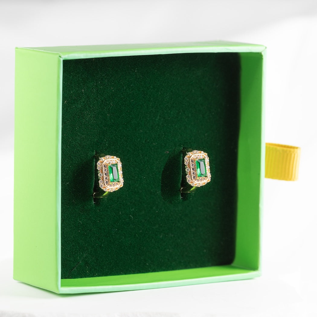'TIJA' earrings with English clasp.
