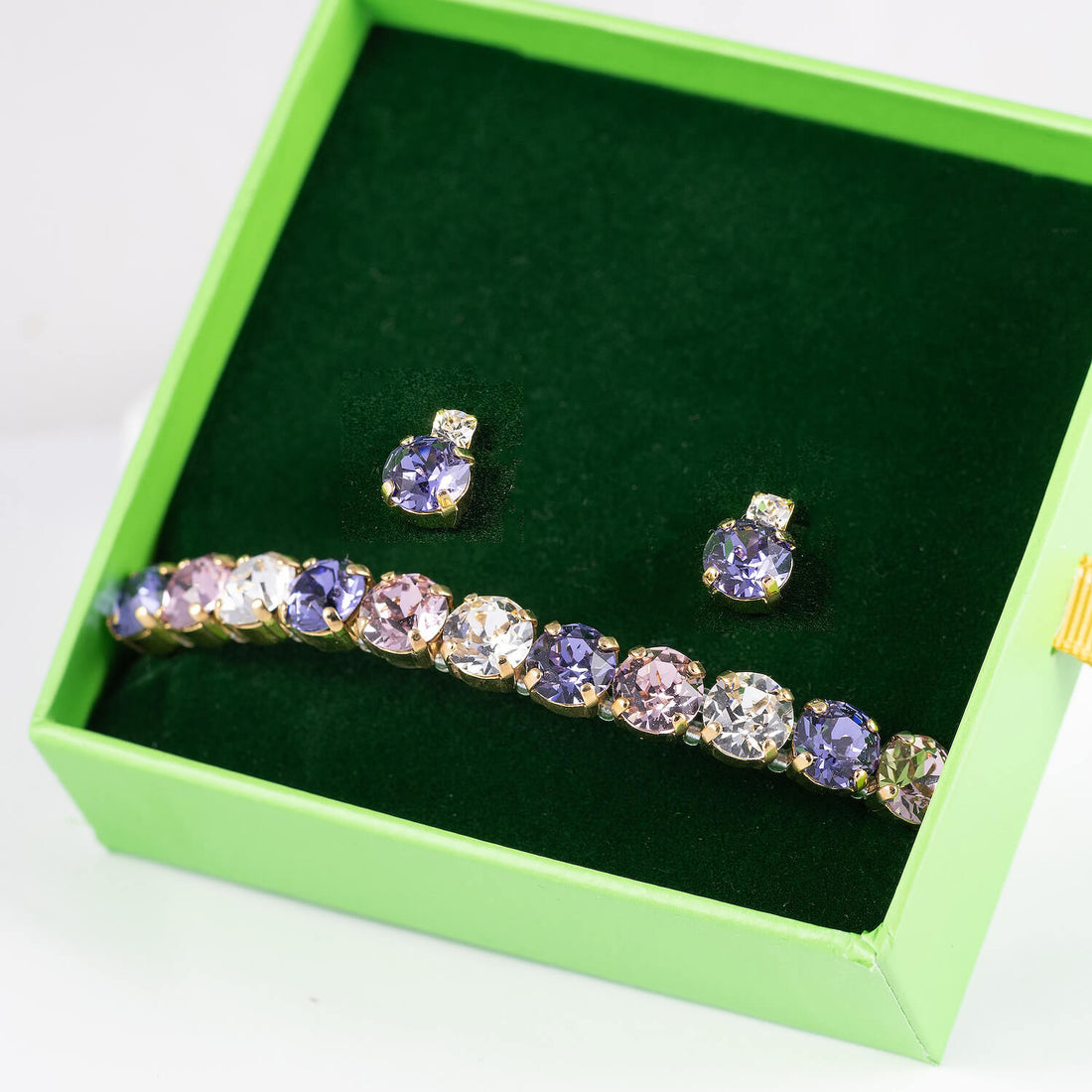 Violets rotu komplekts 'kristālu auskari un rokassprādze'