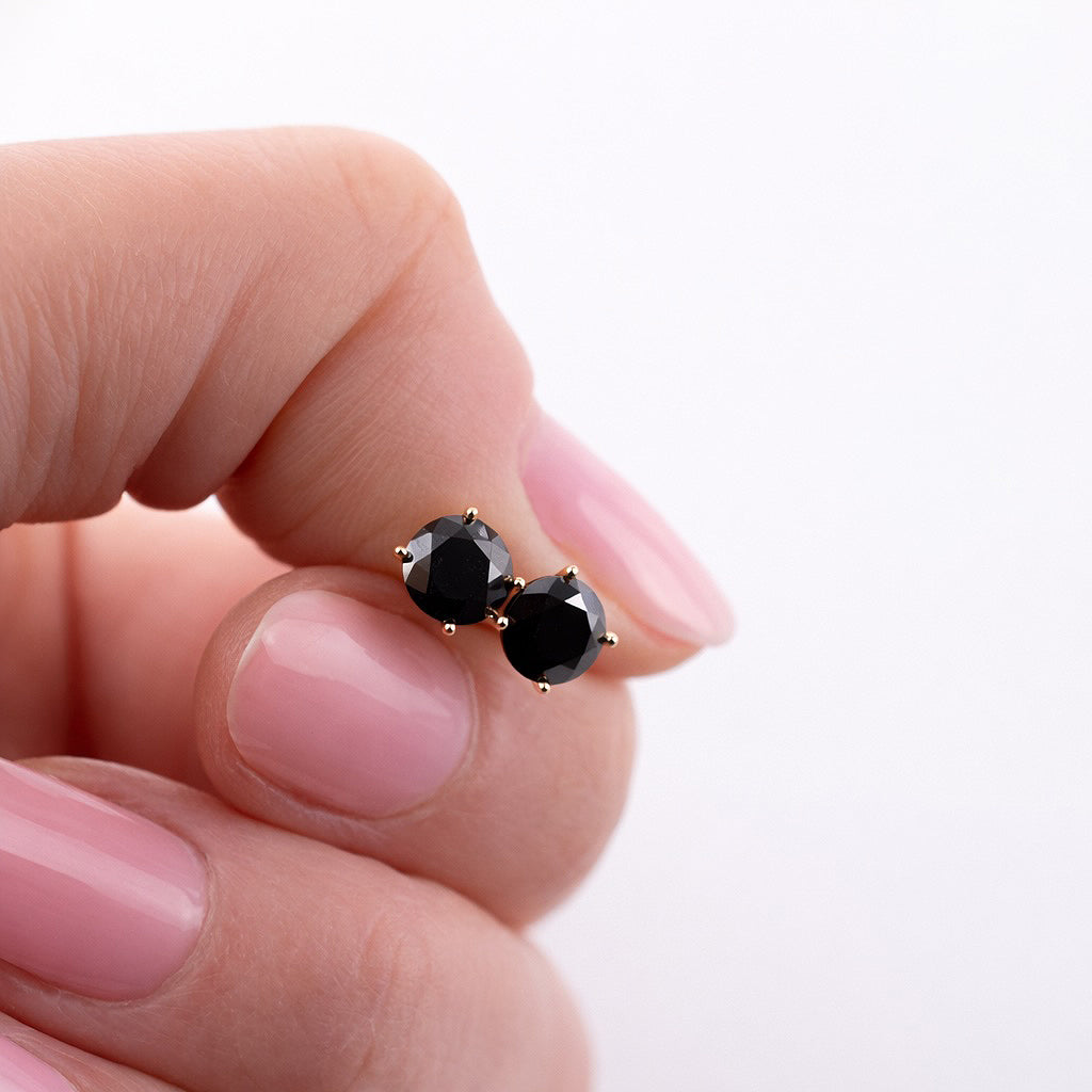 Antialergiski nagliņauskari ar melniem kristāliem 'ANNE'