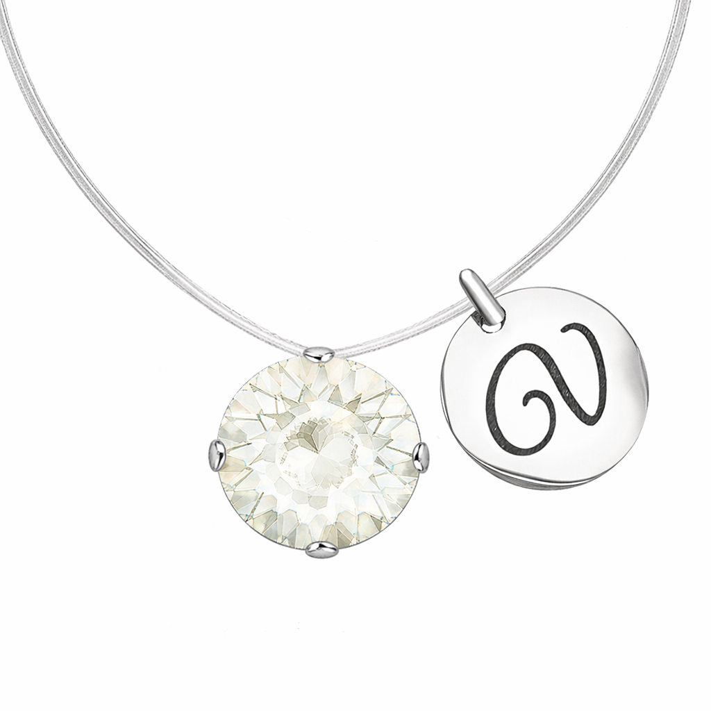 Neredzamā kaklarota ar personalizētu burtiņa medaljonu un baltu kristālu