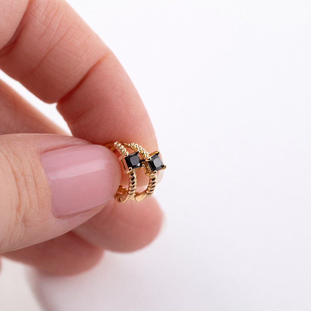 Antialerģiski riņķīšu auskari ar melniem kristāliem 'FLORENCE'